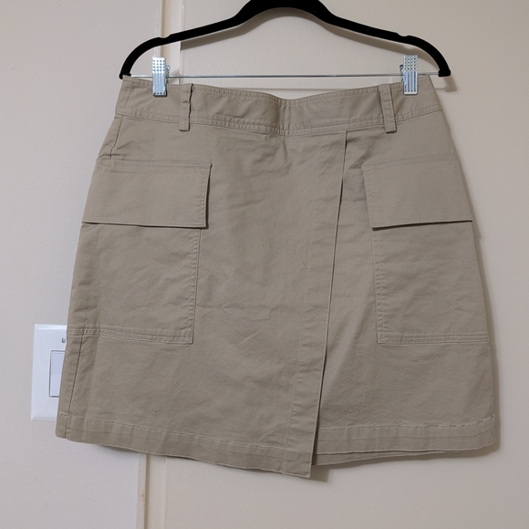 Banana Republic Factory Tan Mini Skirt - Picture 1 of 4